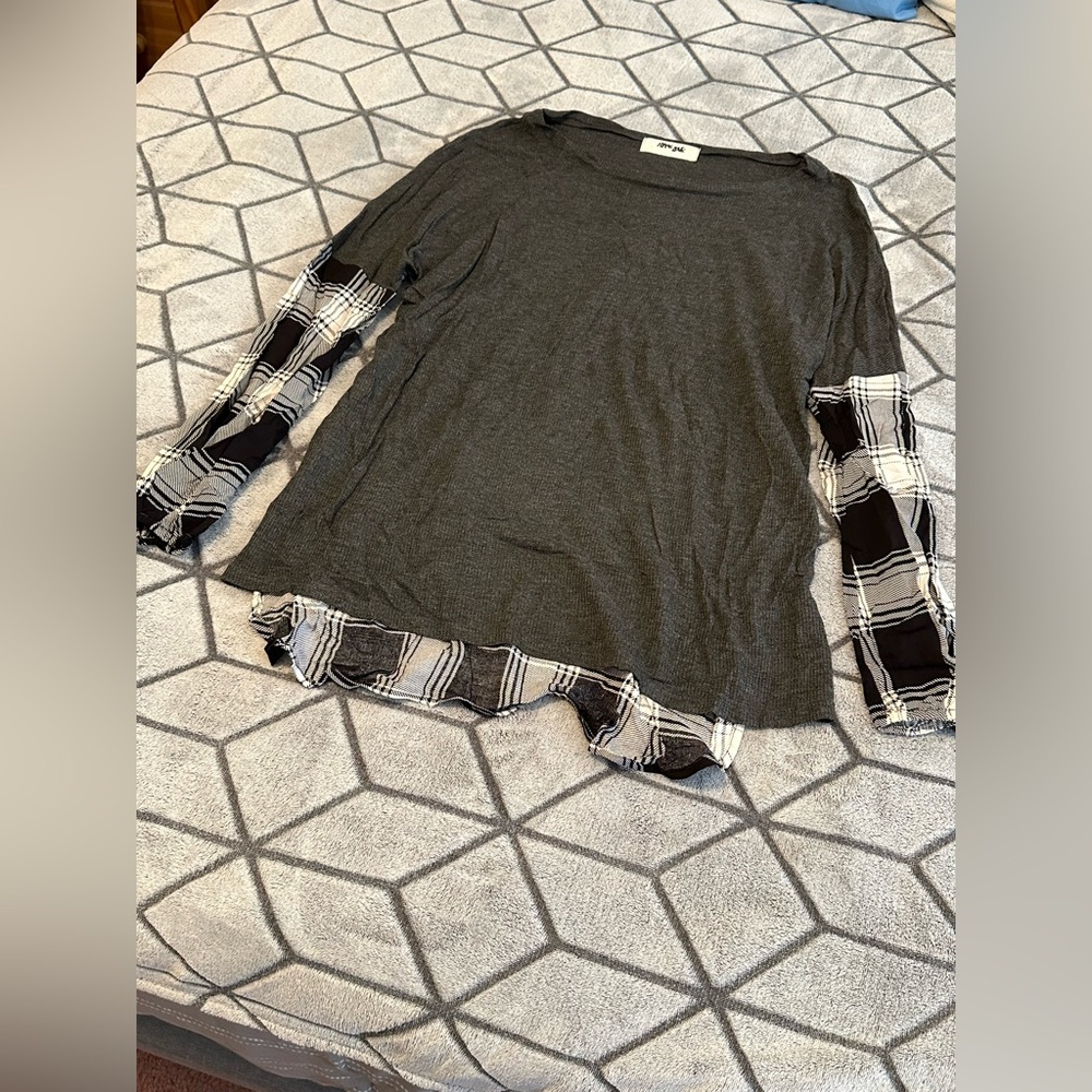 Long sleeve shirt